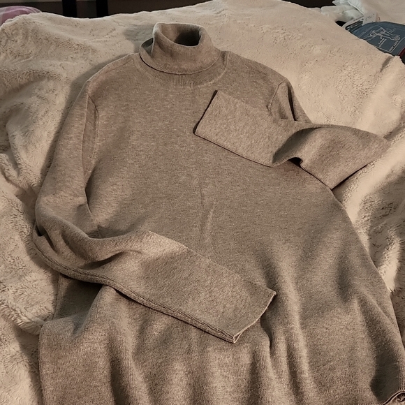 Chico's Sweaters - Chicos soft, cool wear turtle neck sweater.